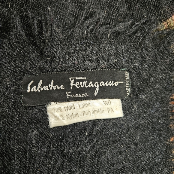Salvatore Ferragamo 70% Wool-Laina 30% Nylon Scarf - Picture 5 of 5